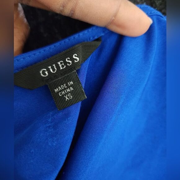 Guess - Picture 9 of 9